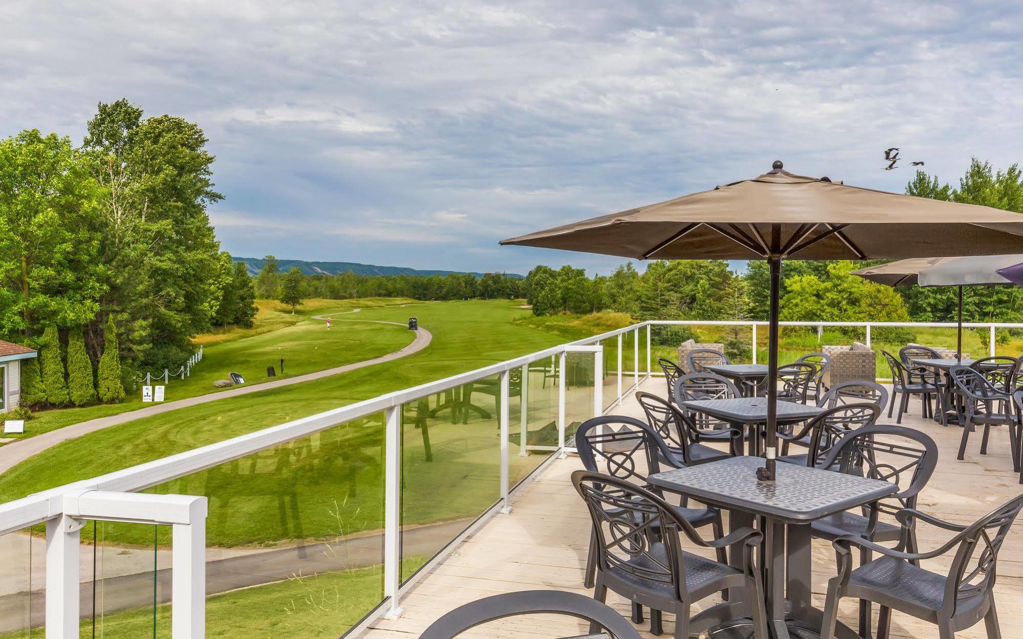 Living Stone Golf Resort Collingwood Exterior photo